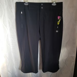 NWT Dark Gray/Black Trail Capri